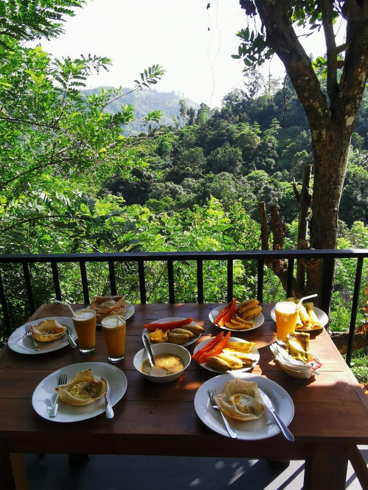 Chanidu Ella Inn ภายนอก รูปภาพ